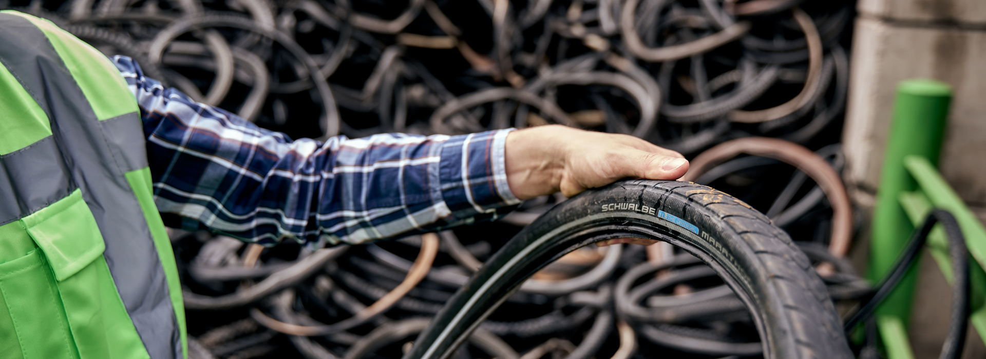 Schwalbe unterzeichnet Langzeit-Vertrag mit Pyrum Innovations AG