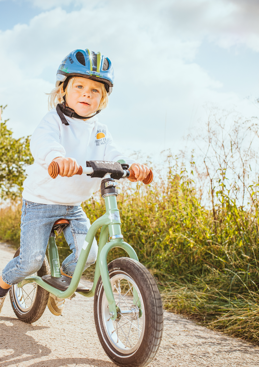 Kinderhelm, Laufrad, Balance bike, Helm, Jeans