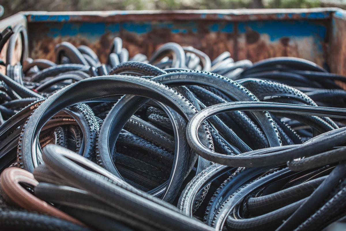 Schwalbe receives rCB series delivery from Pyrum and thus produces new tire 