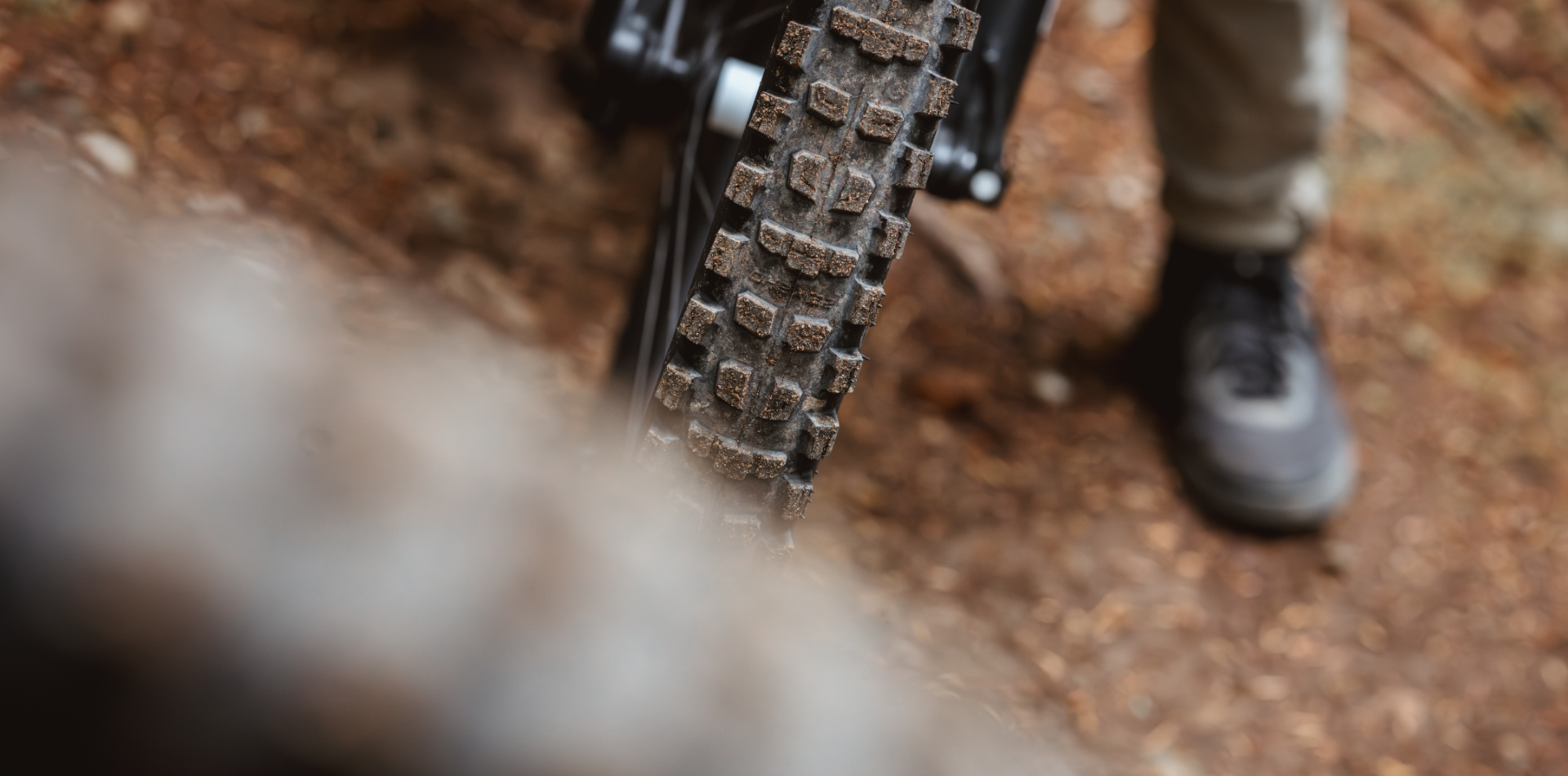 Mountainbike, Reifentread, Knobbler-Reifen, Schlamm, Schuh