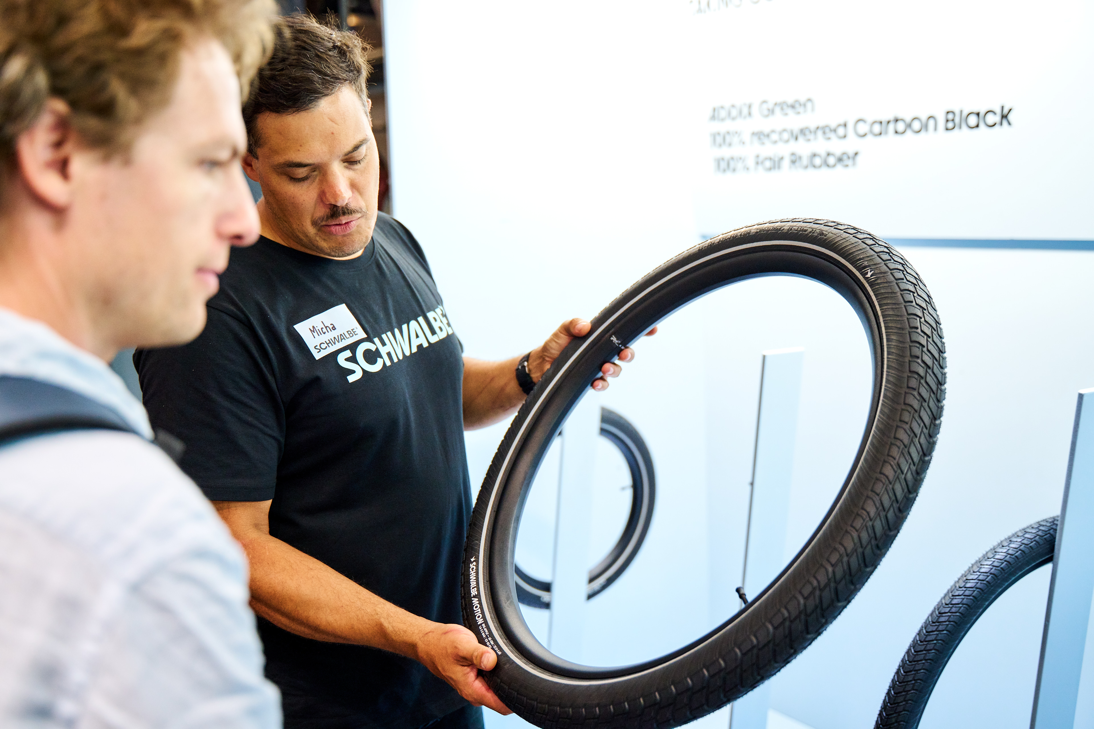 Gek op fietsen en aanpakken? Versterk ons gezellige team in Hoofddorp als Servicemedewerker bij Schwalbe Benelux!