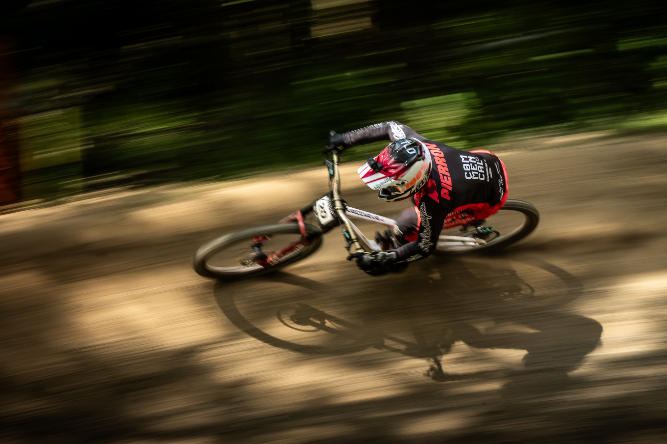 Mountain bike, BMX, Racing bike, Vollgefedertes?, Helm