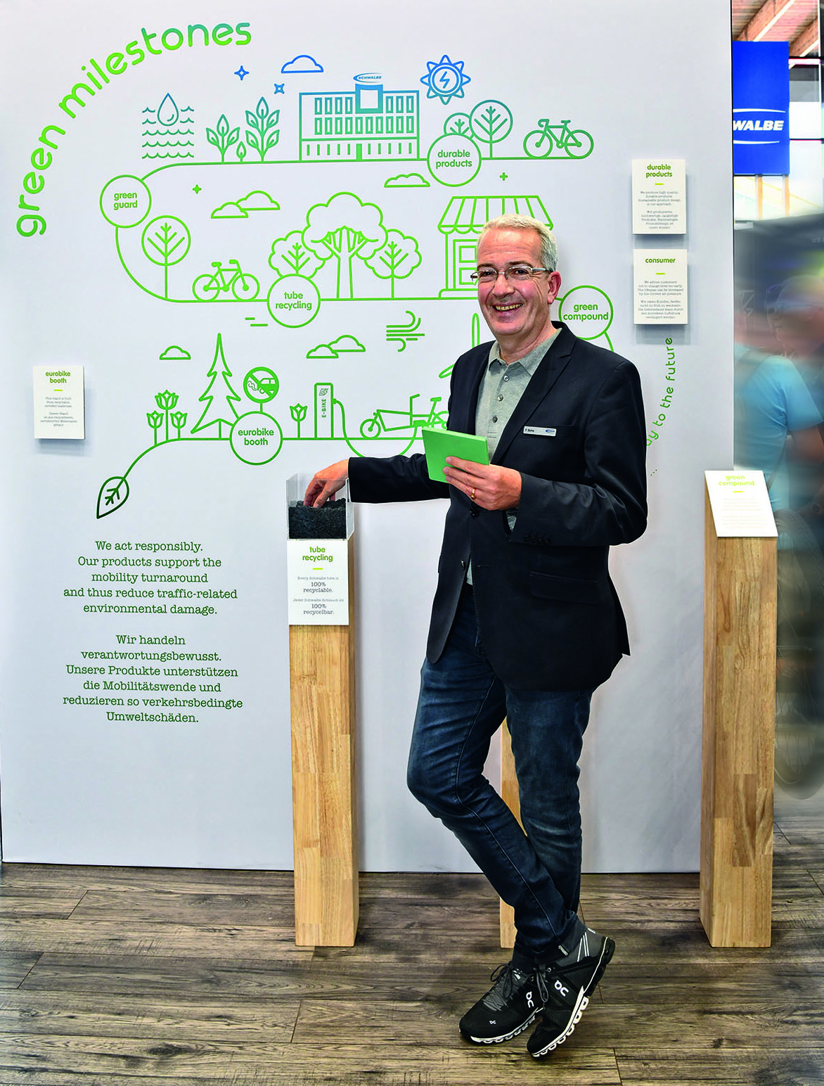 (Reichshof) During an exceptional year 2020, millions of people discovered the bicycle for virus-free transport and sport. As a result of this boom, bicycle tire manufacturer Schwalbe (Reichshof, NRW, Germany) increased sales to 225 million Euro, approximately seven per cent more compared to the previous year. Additionally, the company set new standards for fair trade and sustainability.