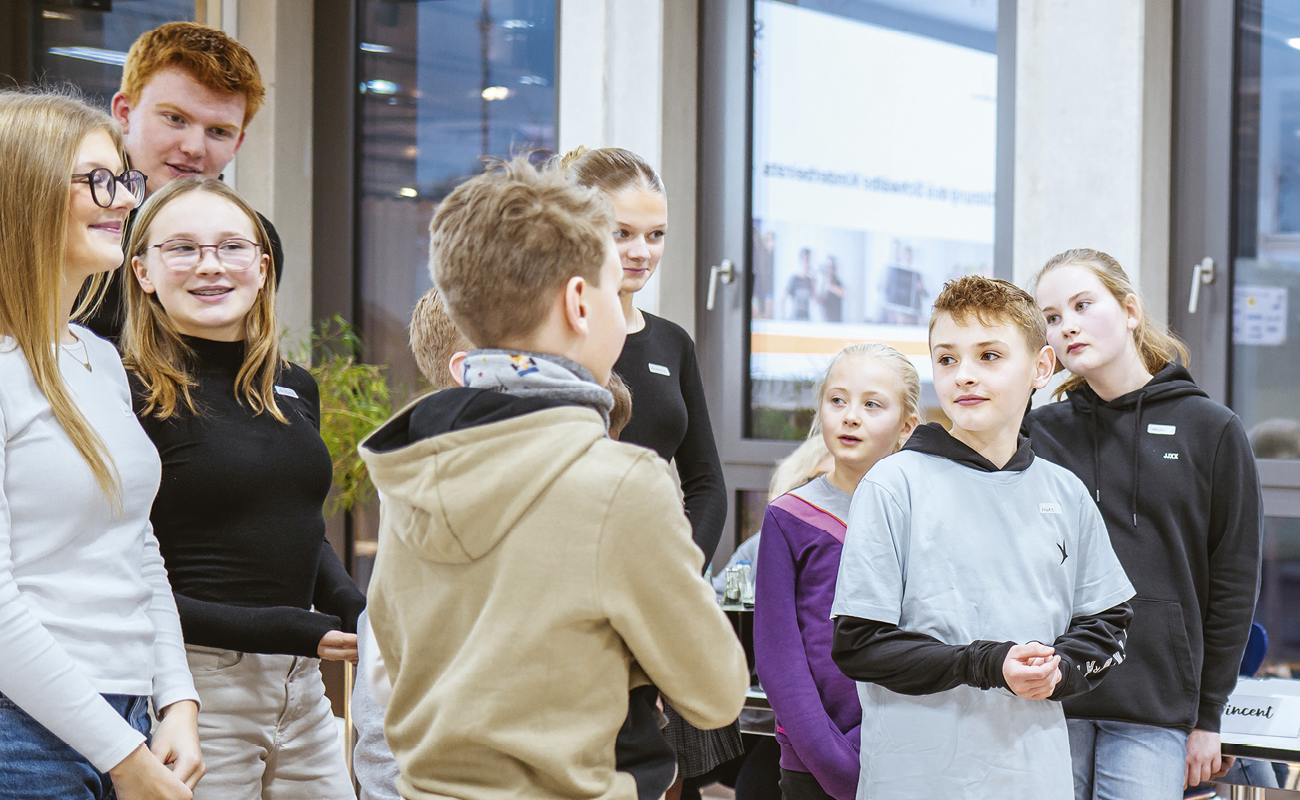 Erwachsener, Weiblich, Person, Frau, Lächeln