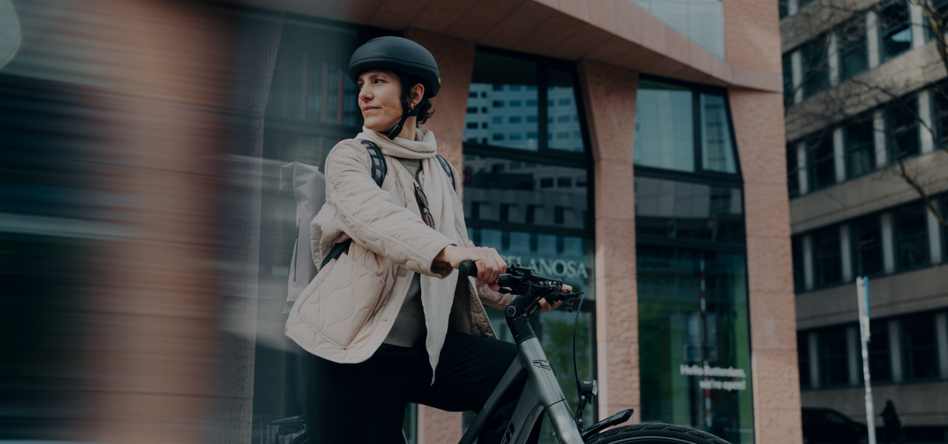 bike, helmet, jacke, schal, rucksack